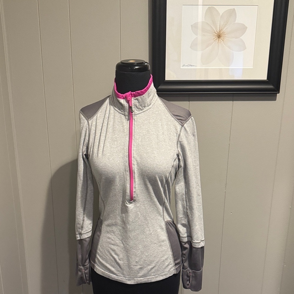 MPG gray/white stripe fuschia color block stretch 1/2 zip workout running top.